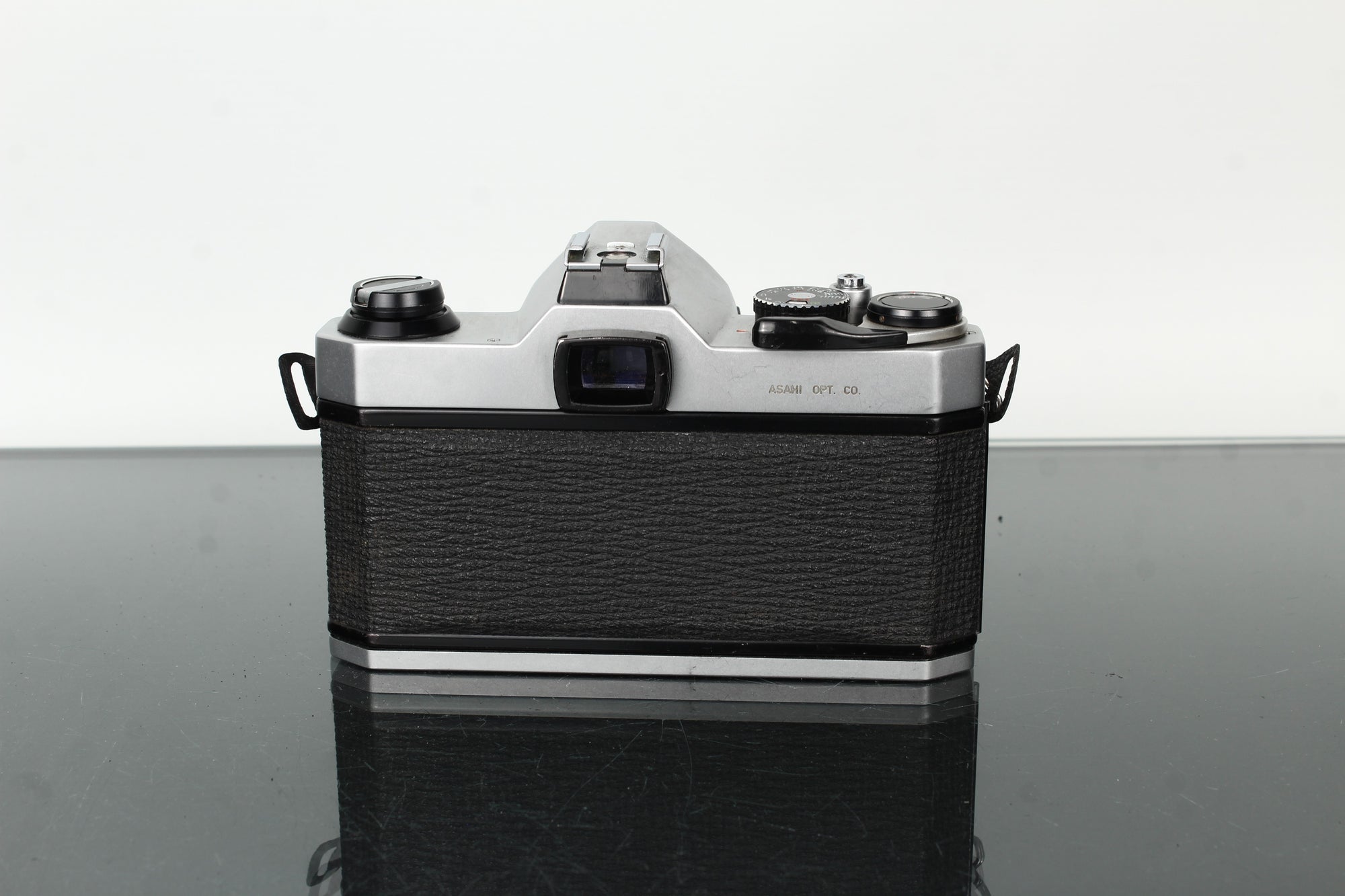 Pentax K1000 + Pentax-M 1:2 50mm