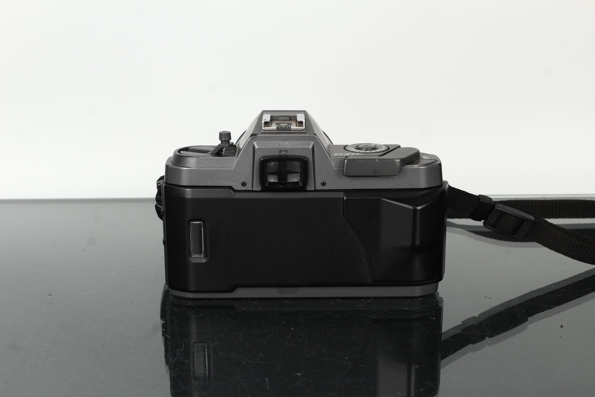 Pentax P30 + Pentax-A Zoom 1:3.5-4.5 28-80mm