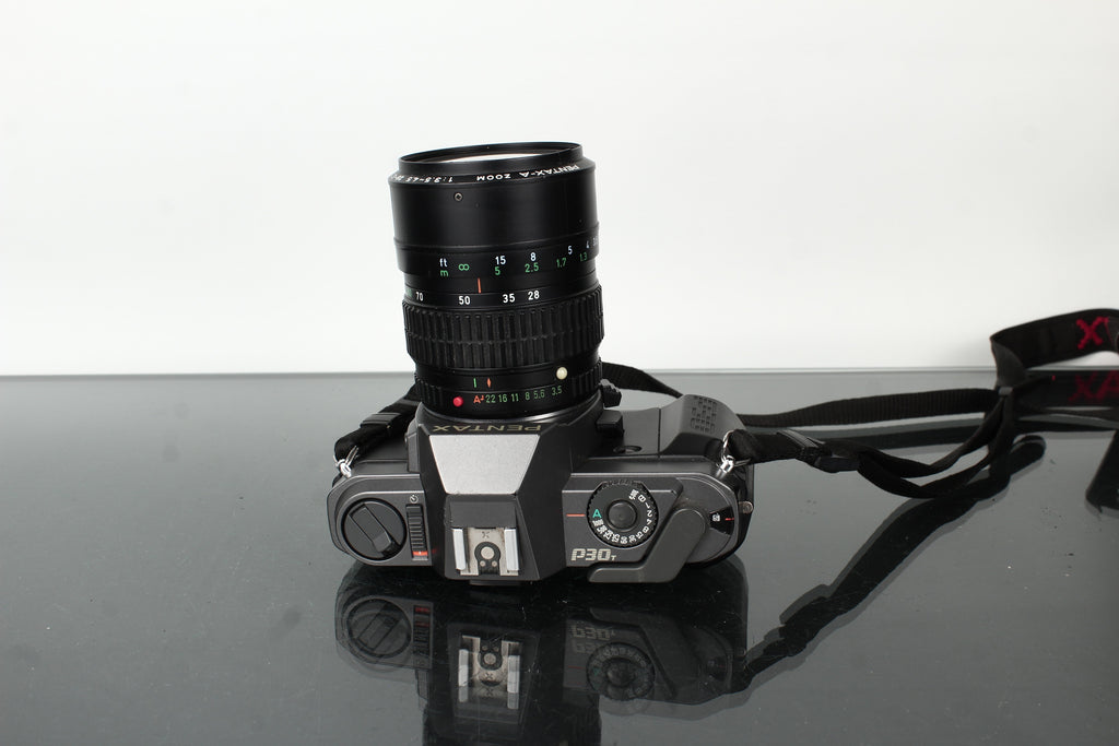 Pentax P30 + Pentax-A Zoom 1:3.5-4.5 28-80mm