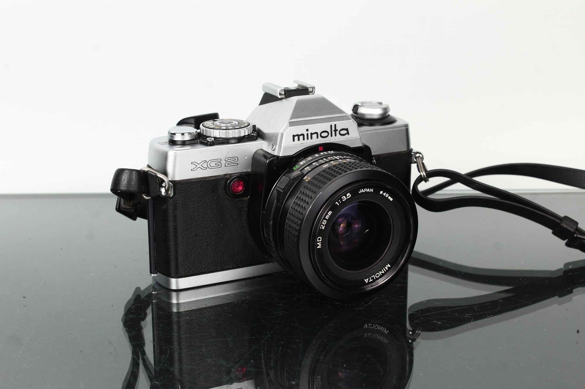 Minolta XG2 + Minolta MD 28mm f/3.5