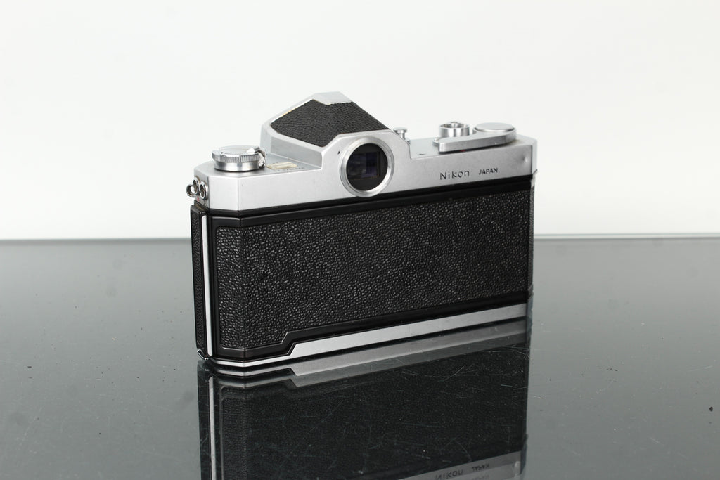 Nikon Nikkormat + Nikkor-H Auto 1:2 50mm