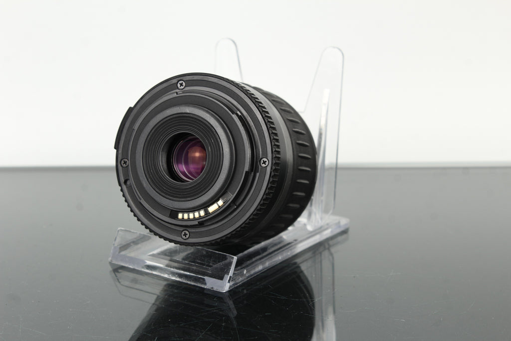 Canon Zoom Lens EF-S 18-55mm f/3.5-5.6