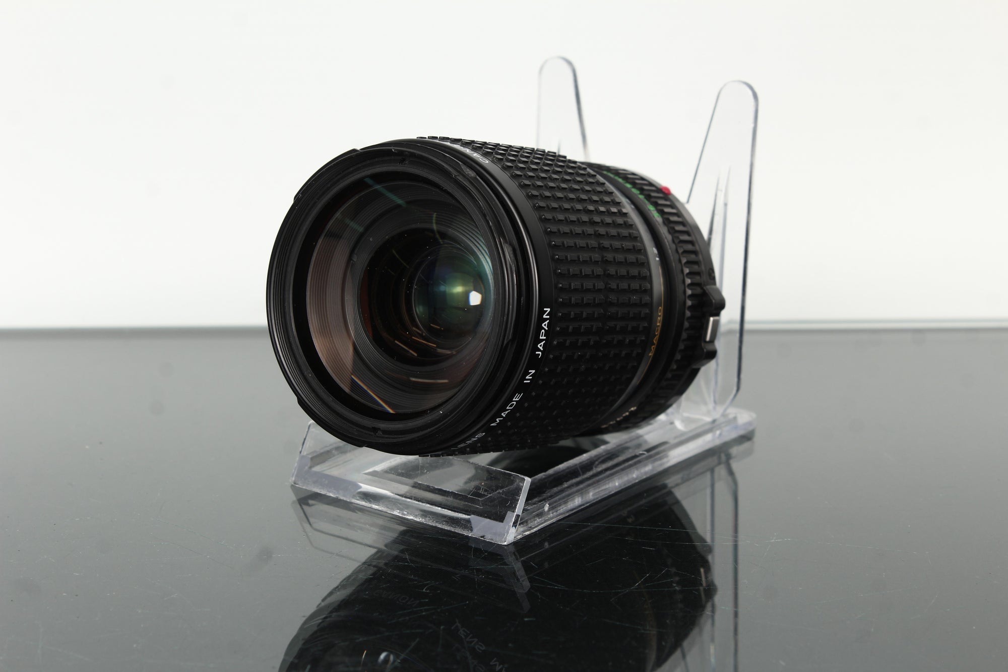 Canon FD 35-105mm f/3.5-4.5