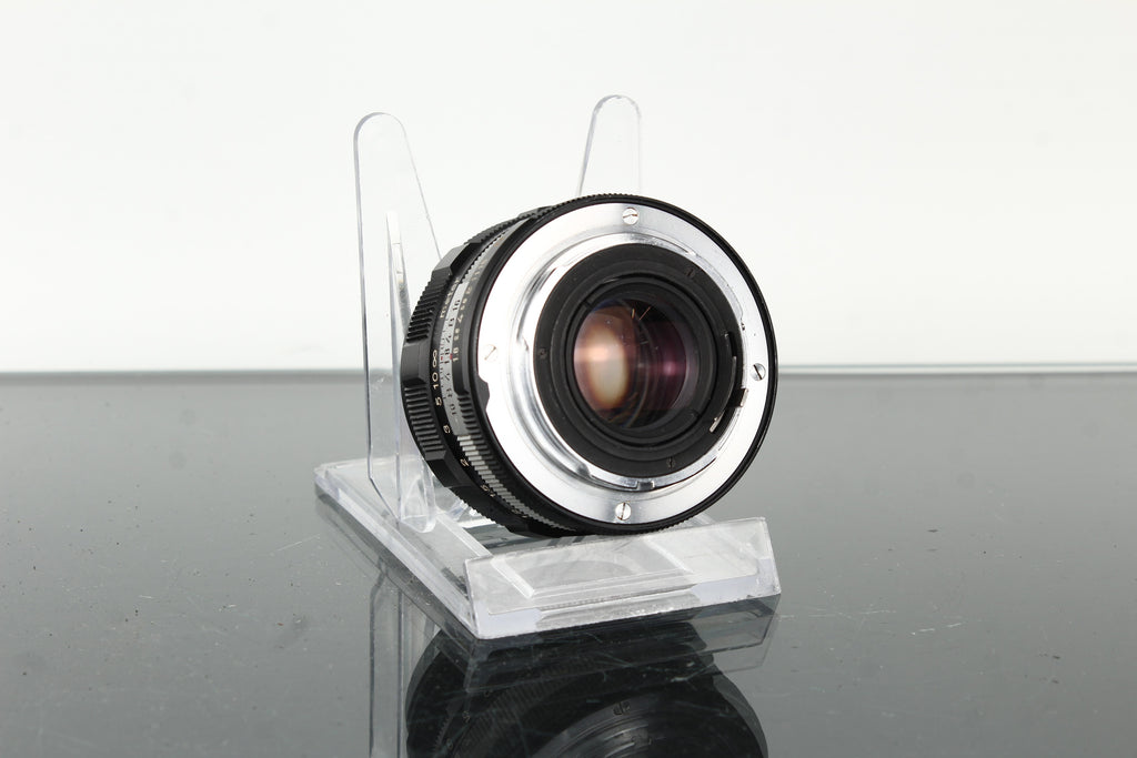 Konica Hexanon 52mm f/1.8