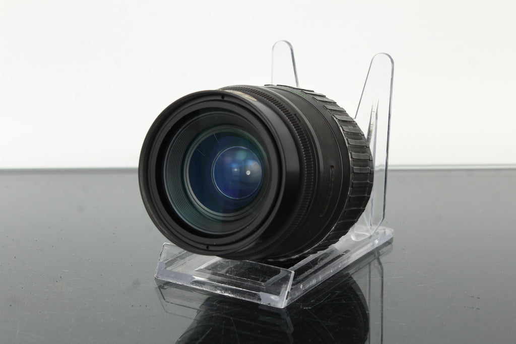 SMC Pentax-F Zoom 35-135mm f/3.5-4.5