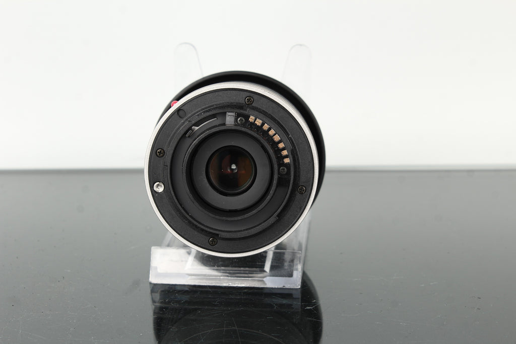 Minolta AF Zoom 28-100mm 1:3.5(22)-5.6 D 55mm