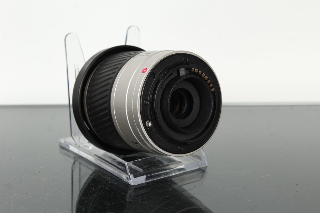 Minolta AF Zoom 28-100mm 1:3.5(22)-5.6 D 55mm