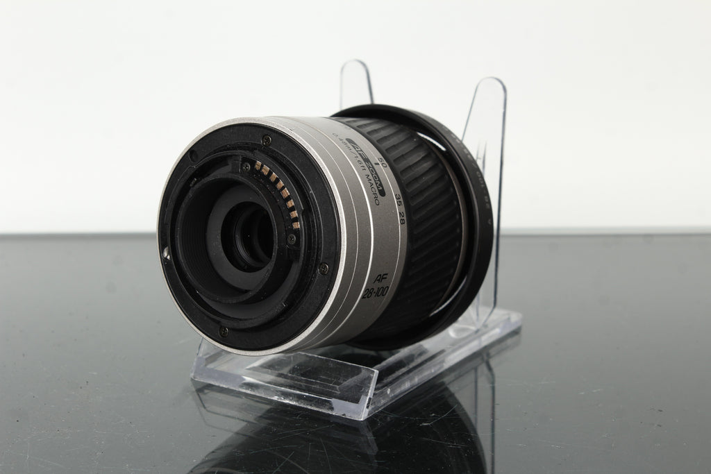 Minolta AF Zoom 28-100mm 1:3.5(22)-5.6 D 55mm