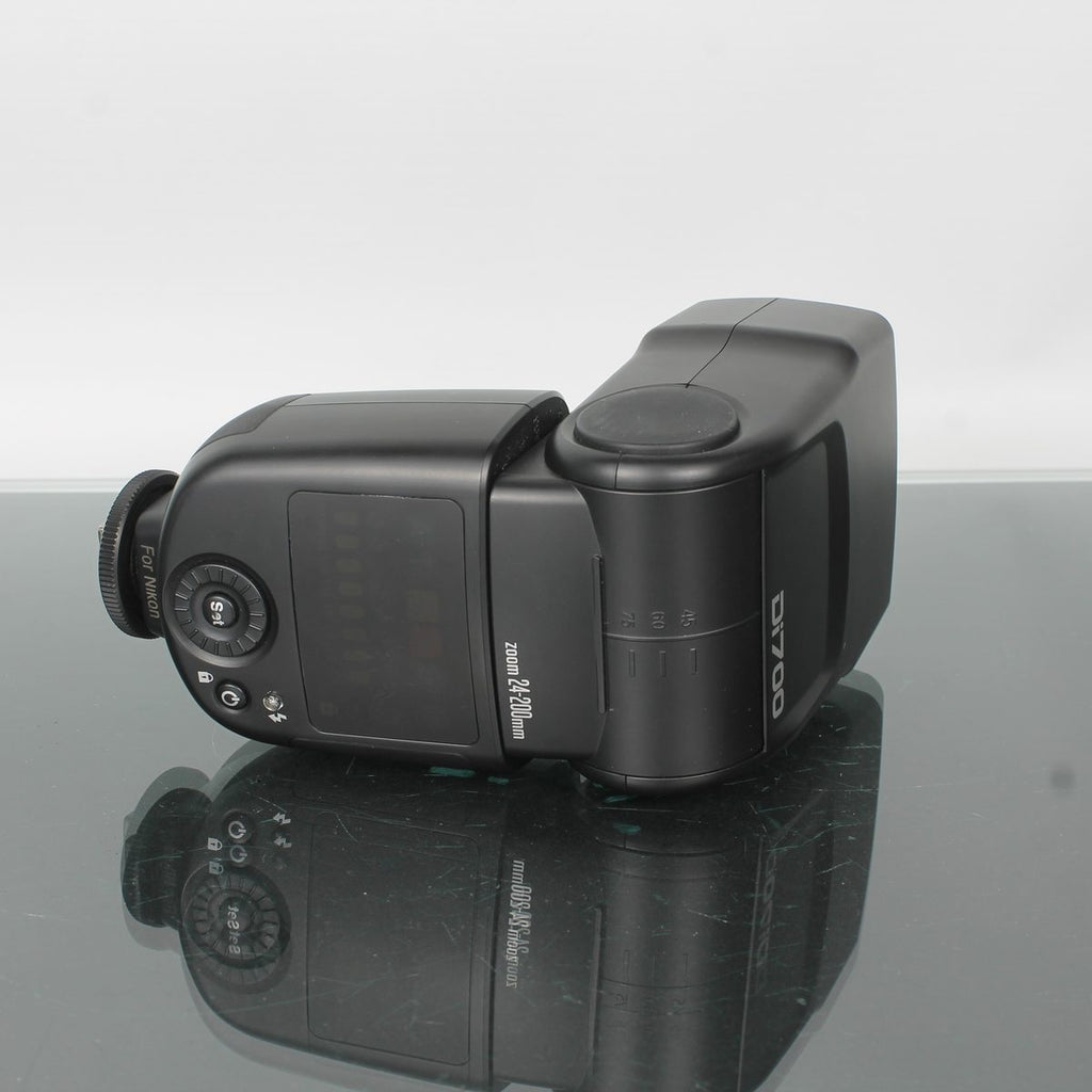 Nissin Di700 for Nikon