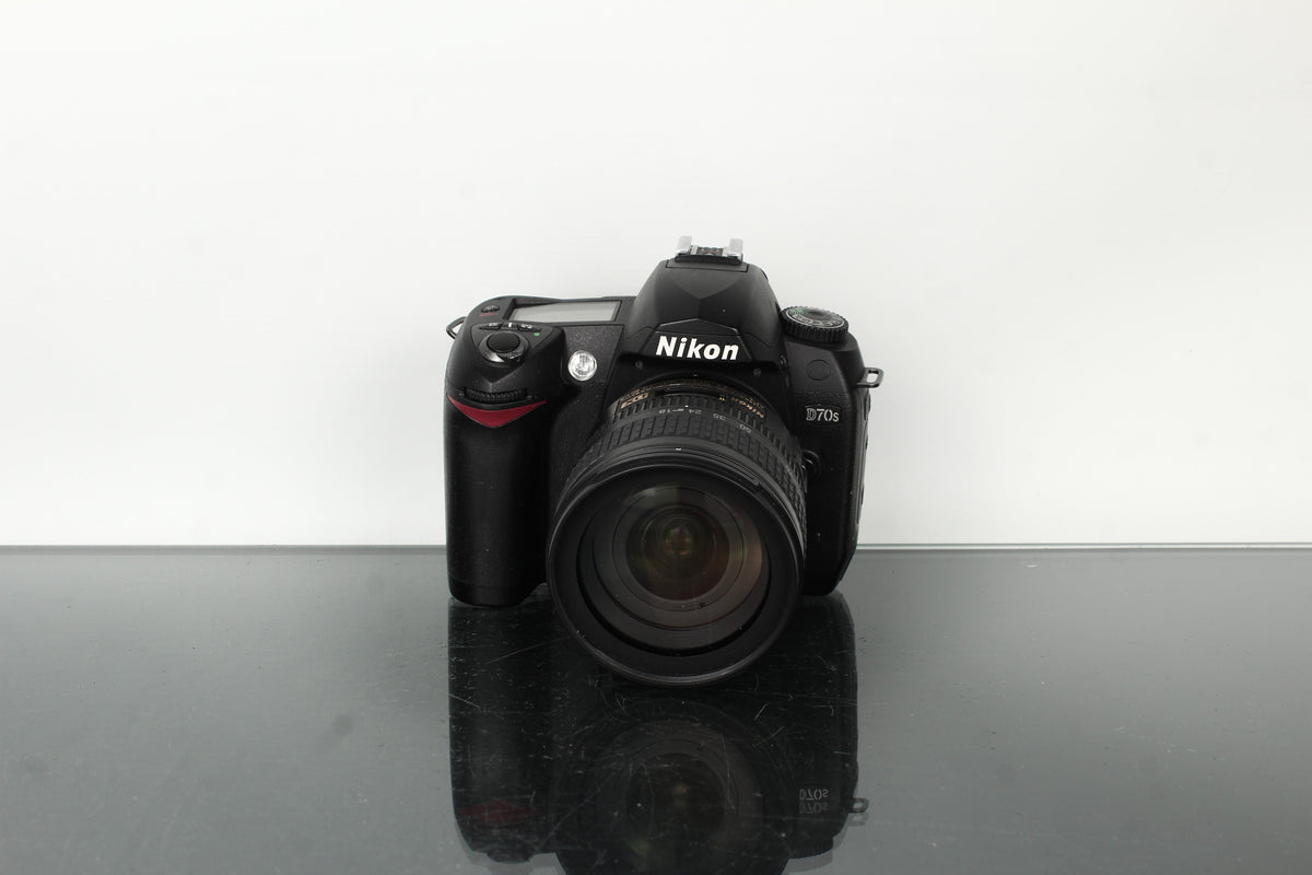 Nikon D70s Kit