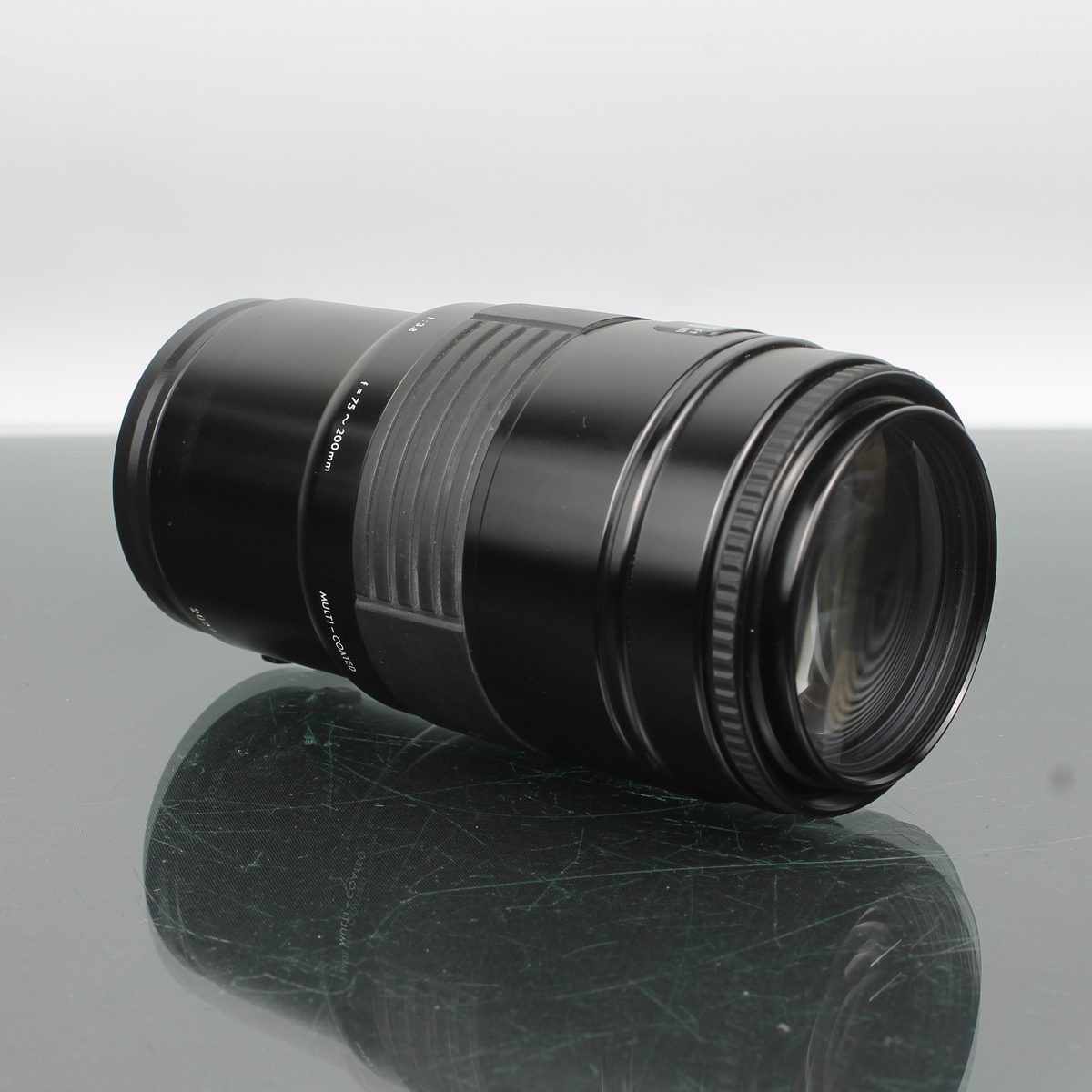 Sigma AF Zoom 1:3.8 75-200mm