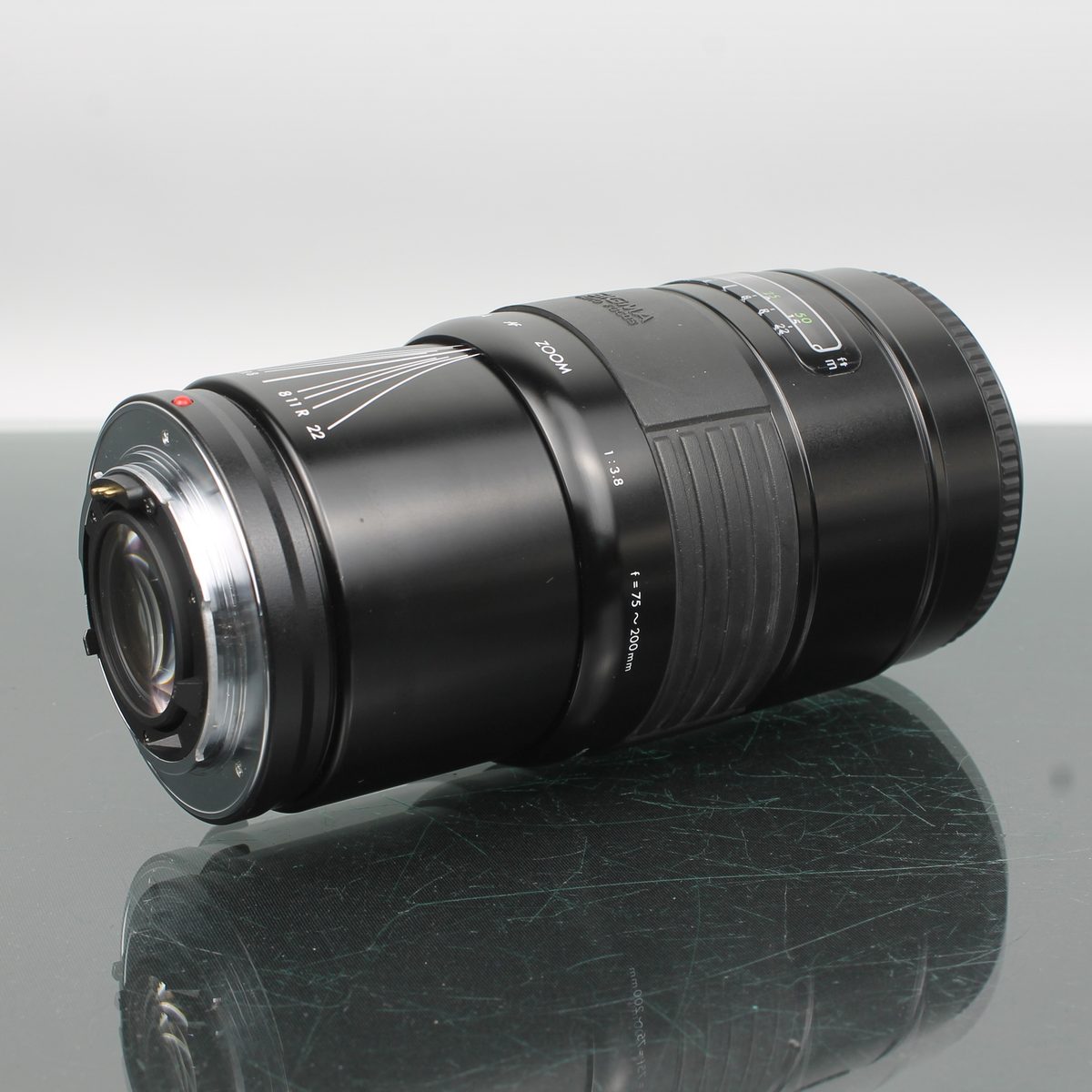 Sigma AF Zoom 1:3.8 75-200mm