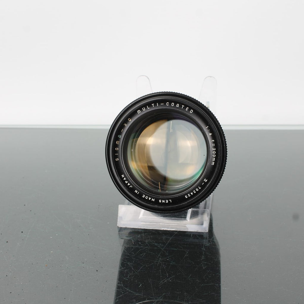 Sigma -XG 1:4 F=200mm