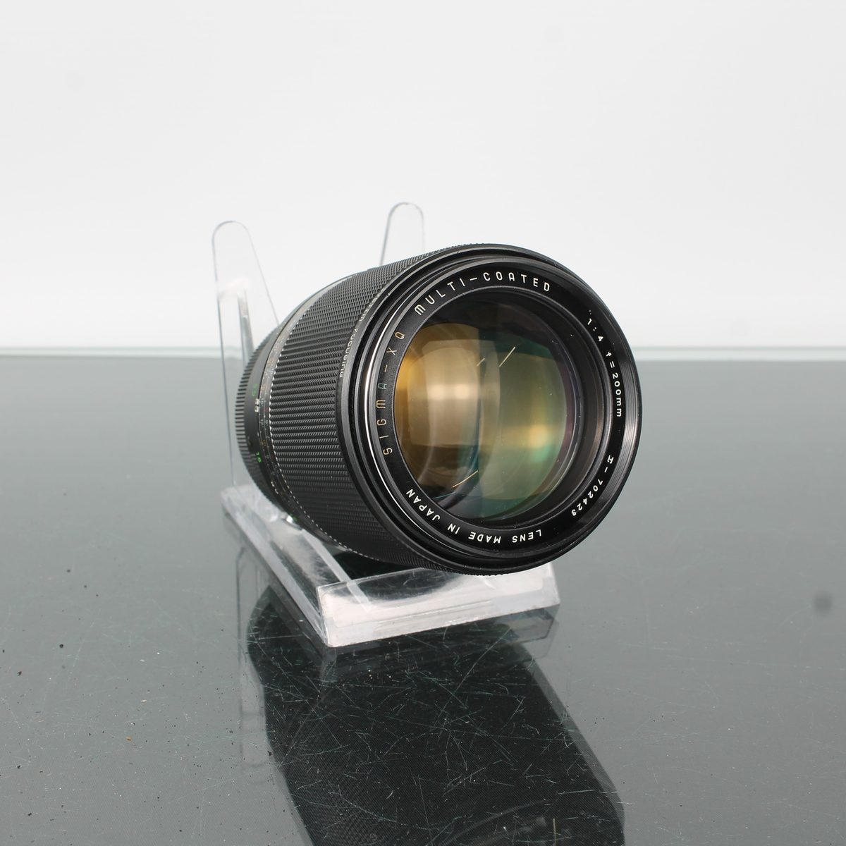 Sigma -XG 1:4 F=200mm