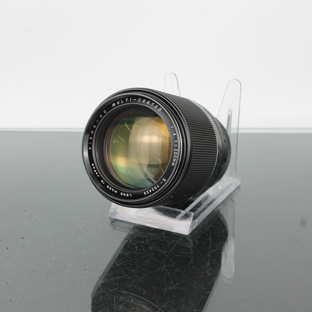 Sigma -XG 1:4 F=200mm