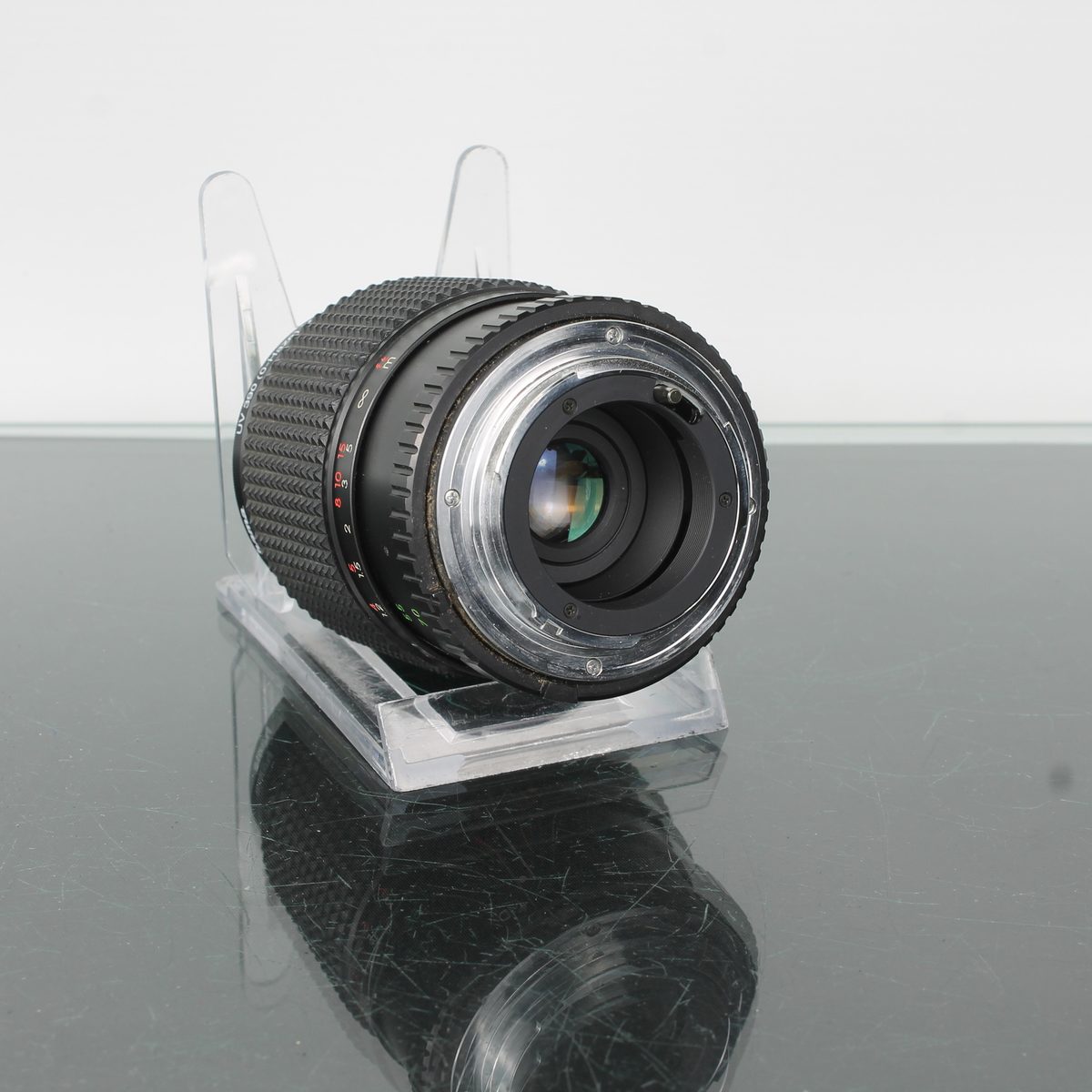 Revueon MC 1:3.5-4.5 28-70mm Manual Focus Zoom Lens – Dutch|Thrift