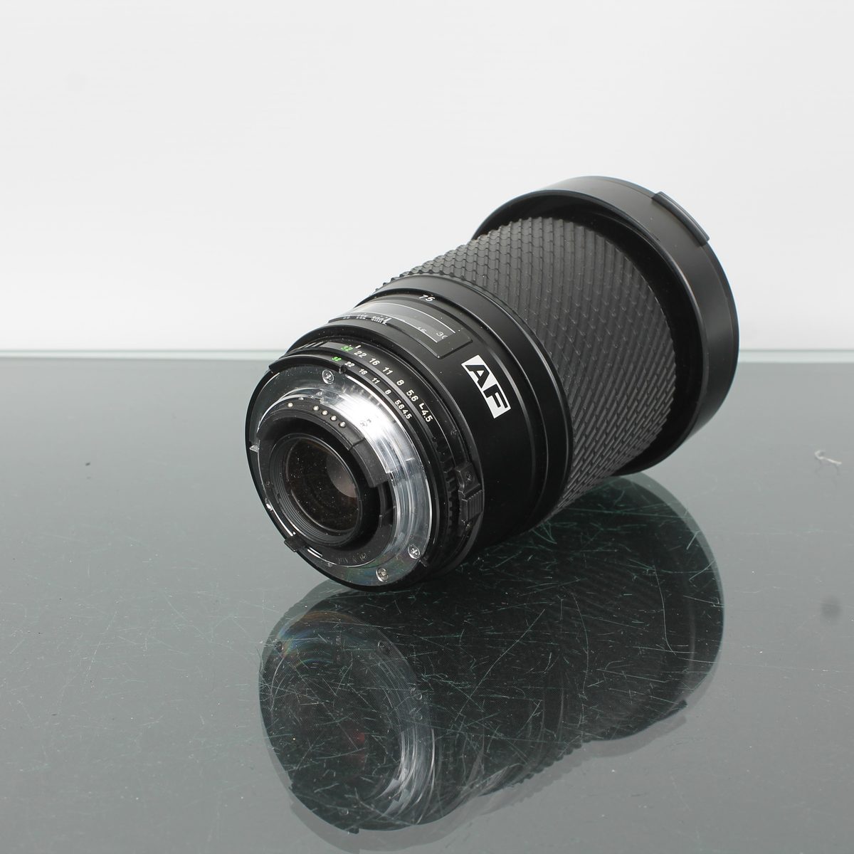 Tokina AF 75-300mm f/4.5-5.6 Autofocus Telephoto Zoom Lens – Dutch
