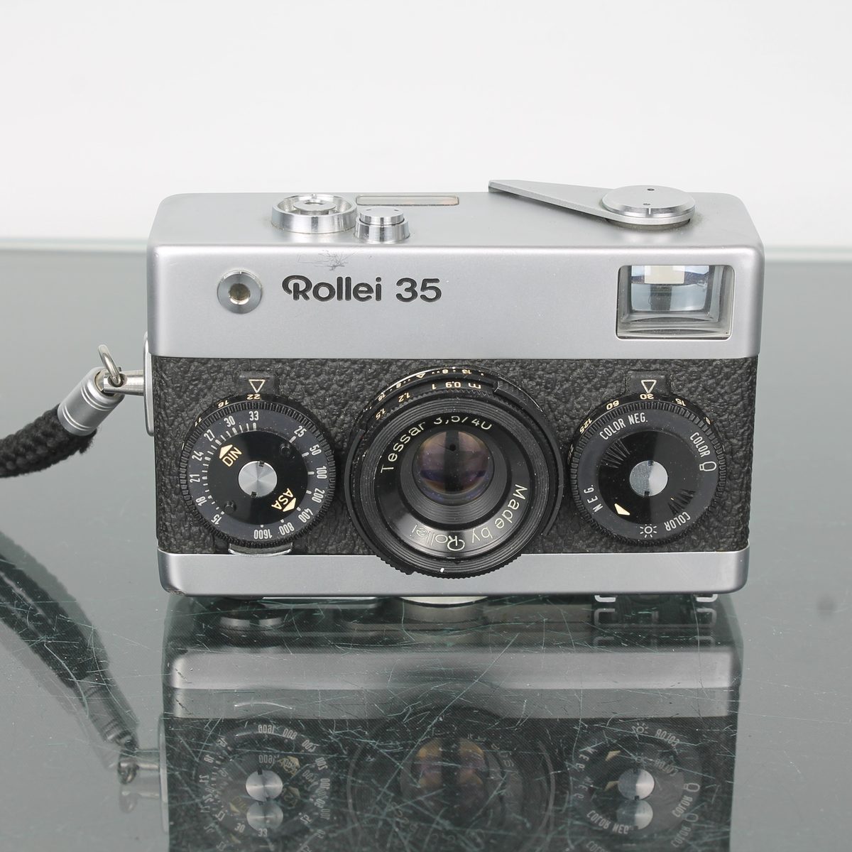 Contax 137 MD Quartz + Yashica 55mm Review & Guide – Dutch|Thrift