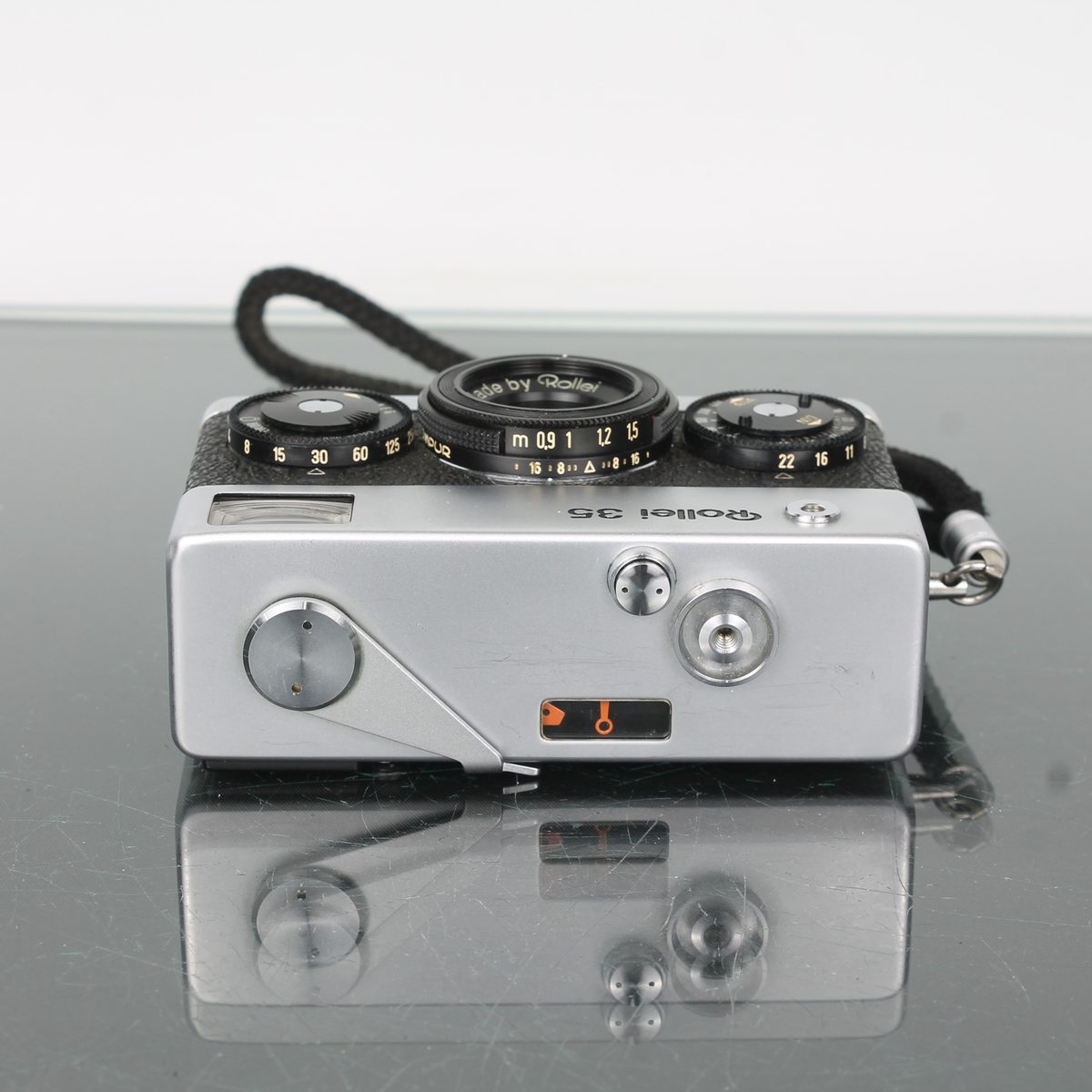 Rollei 35 Compact 35mm Film Camera - Tessar 40mm f/3.5 – Dutch|Thrift