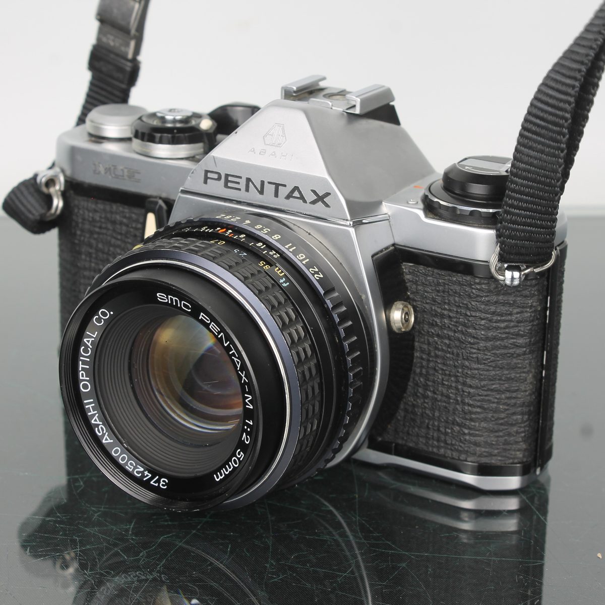 Pentax ME + SMC Pentax-M 50mm f/2 - 35mm SLR Film Camera – Dutch