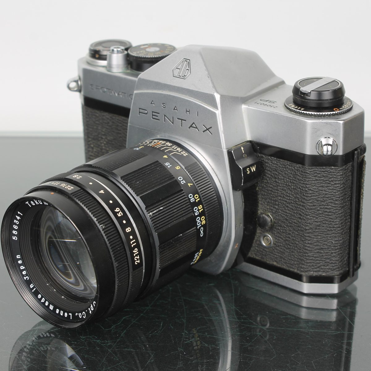 Asahi Pentax Spotmatic SLR Film Camera + Takumar 105mm f/2.8