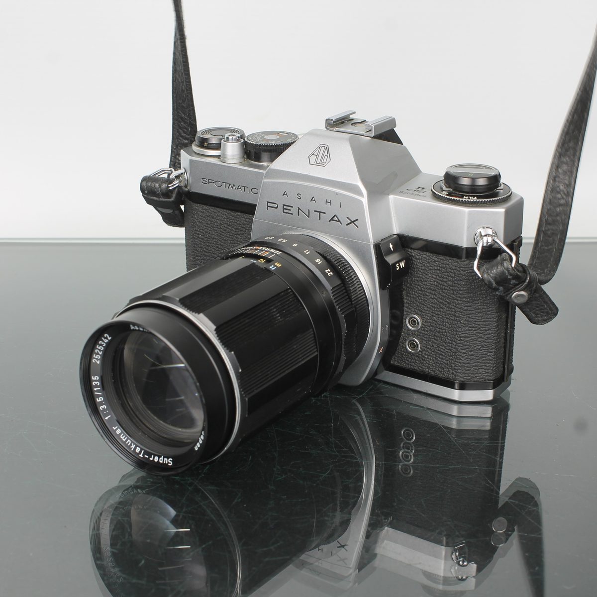 Pentax Spotmatic SP II + Super-Takumar 1:3.5/135