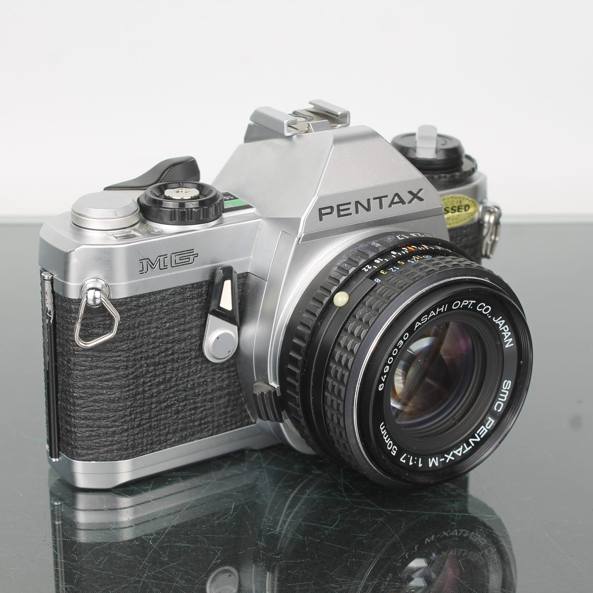 Pentax MG + SMC Pentax-M 50mm f/1.7