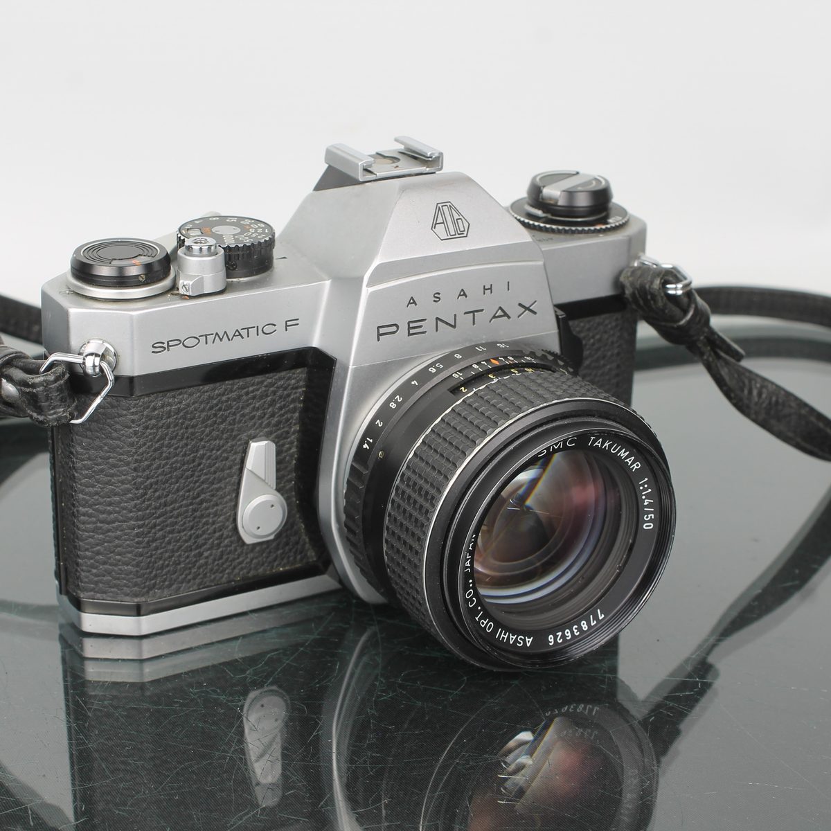 Asahi Pentax Spotmatic F + SMC Takumar 1:1.4/50