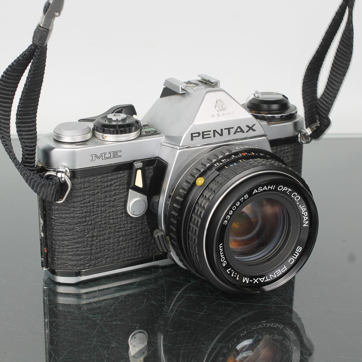 Asahi Pentax ME + SMC Pentax-M 50mm f/1.7