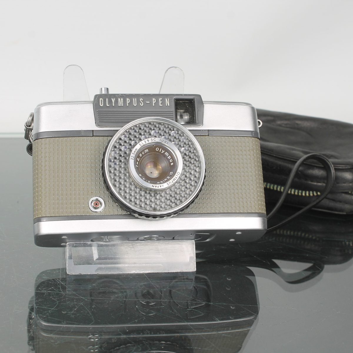 Olympus-Pen Pen-EE