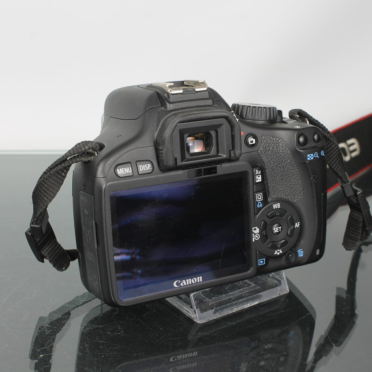 Canon EOS 550D + Canon EF-S 18-55mm 1:3.5-5.6