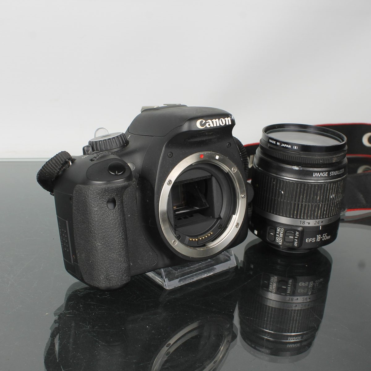 Canon EOS 550D + Canon EF-S 18-55mm 1:3.5-5.6