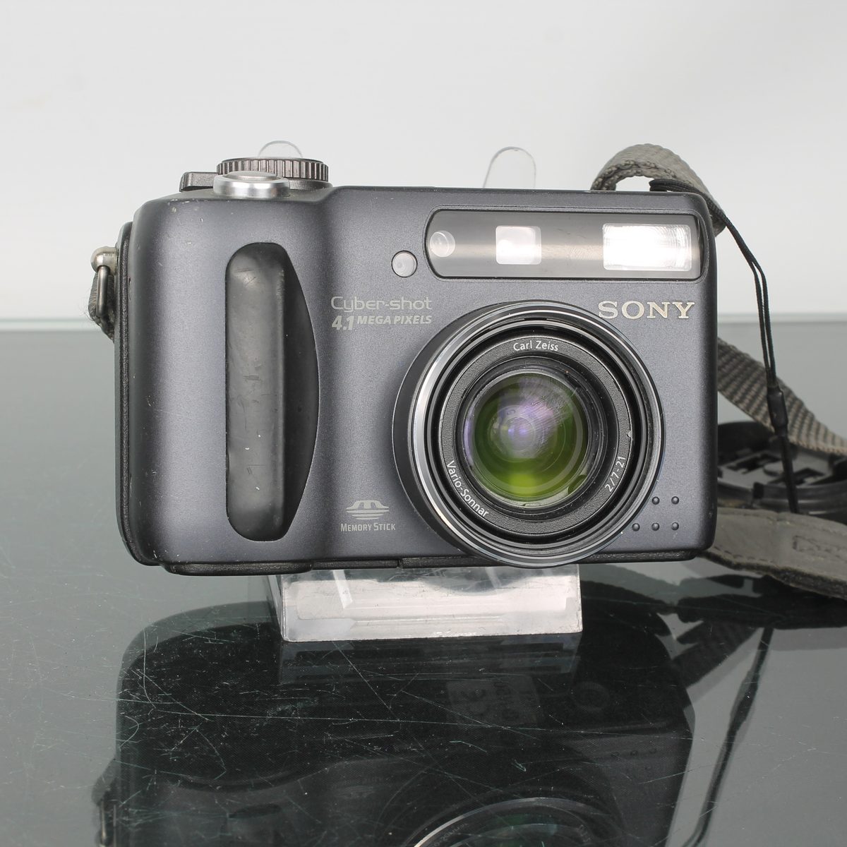 Sony Cyber-shot DSC-S85 Digital Compact Camera – Dutch|Thrift