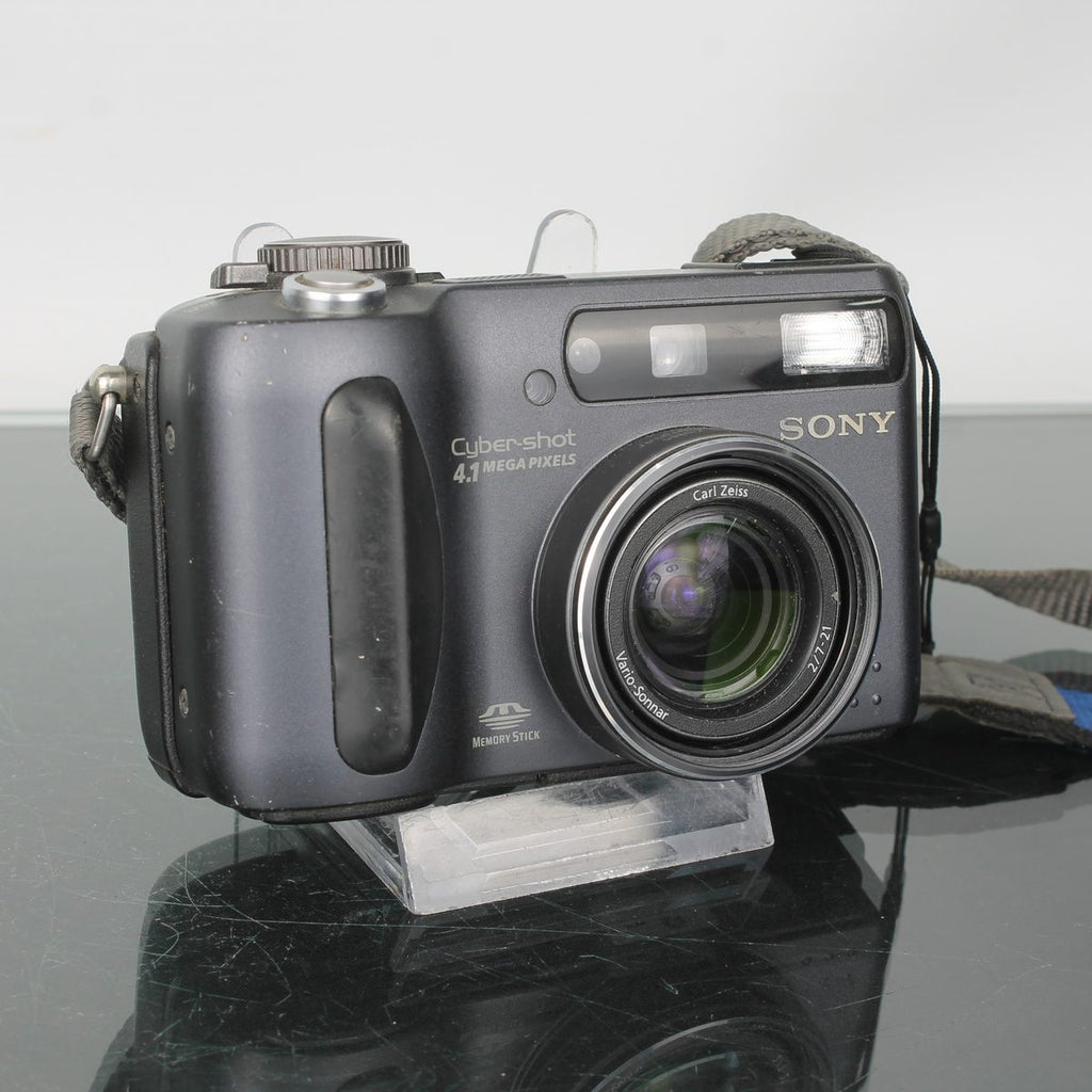 Sony Cyber-shot DSC-S85