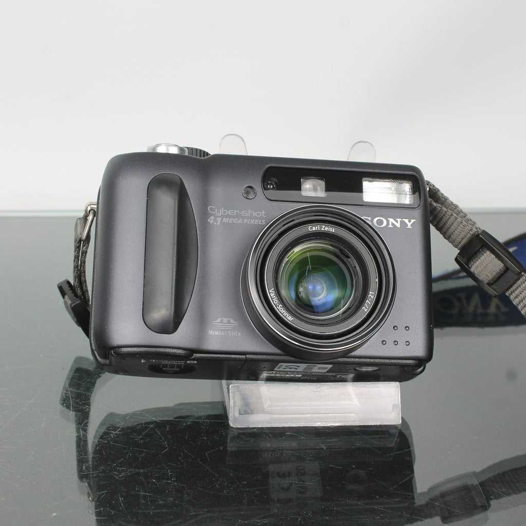 Sony Cyber-shot DSC-S85