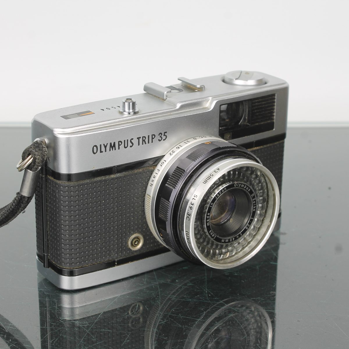 Olympus Trip 35 - Classic 35mm Film Camera – Dutch|Thrift