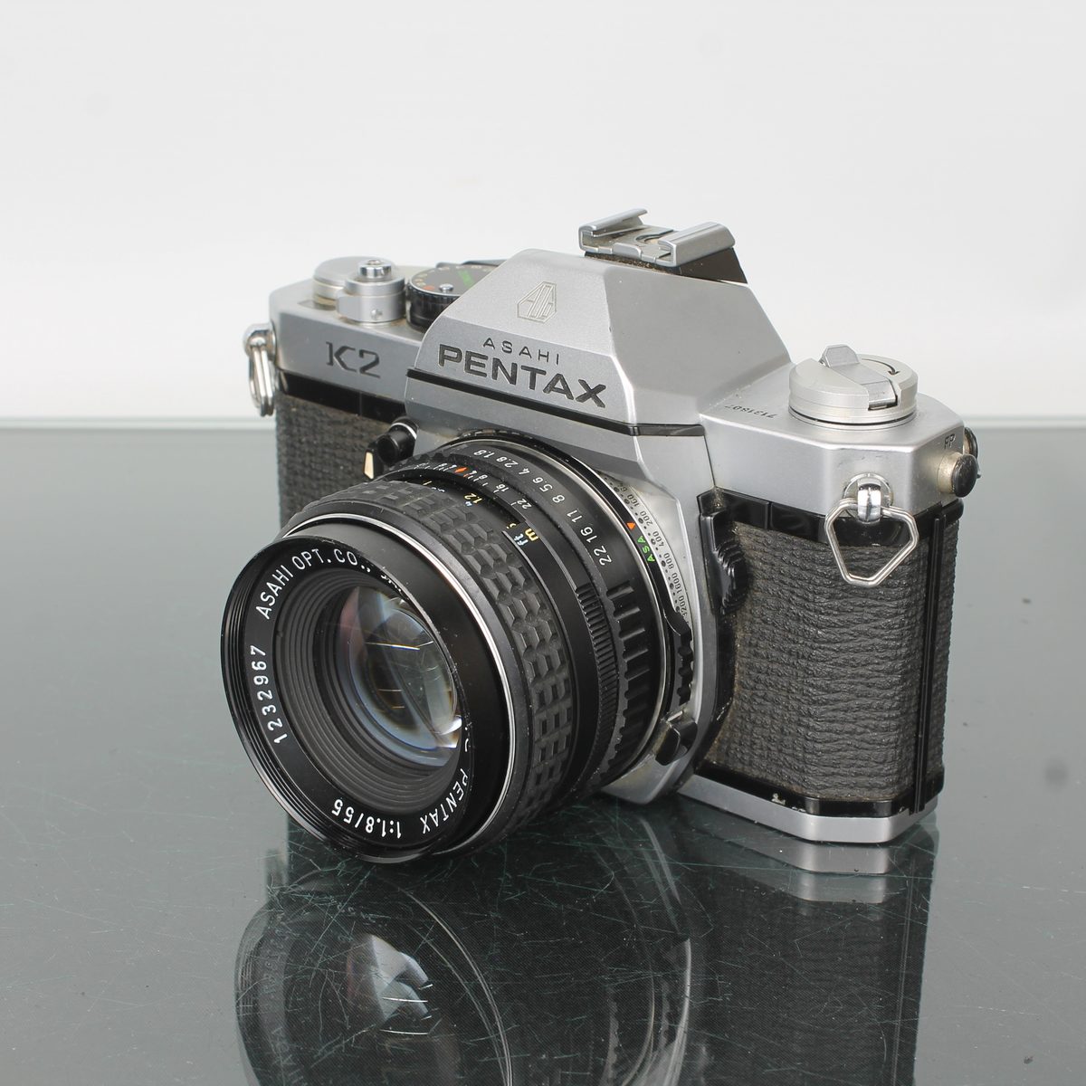 Pentax K2 + SMC Pentax 55mm f/1.8 Film Camera – Dutch|Thrift