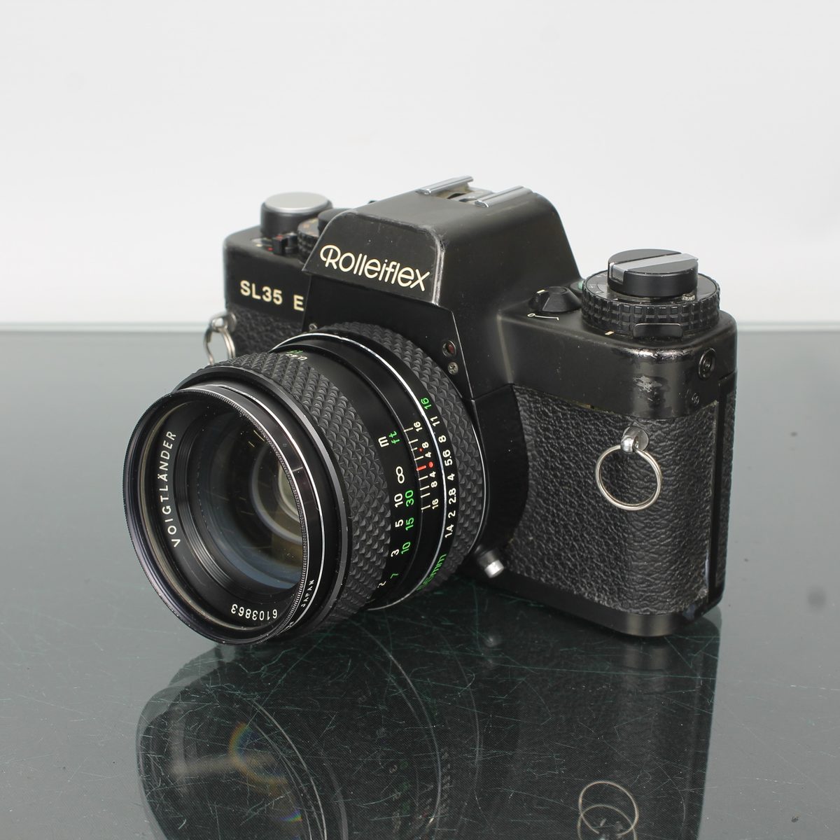 Rolleiflex SL35 E + COLOR-Ultron 1.4/55