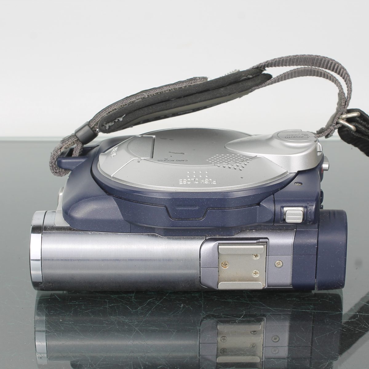 Panasonic VDR-M30 Digital DVD Video Camera Camcorder – Dutch|Thrift