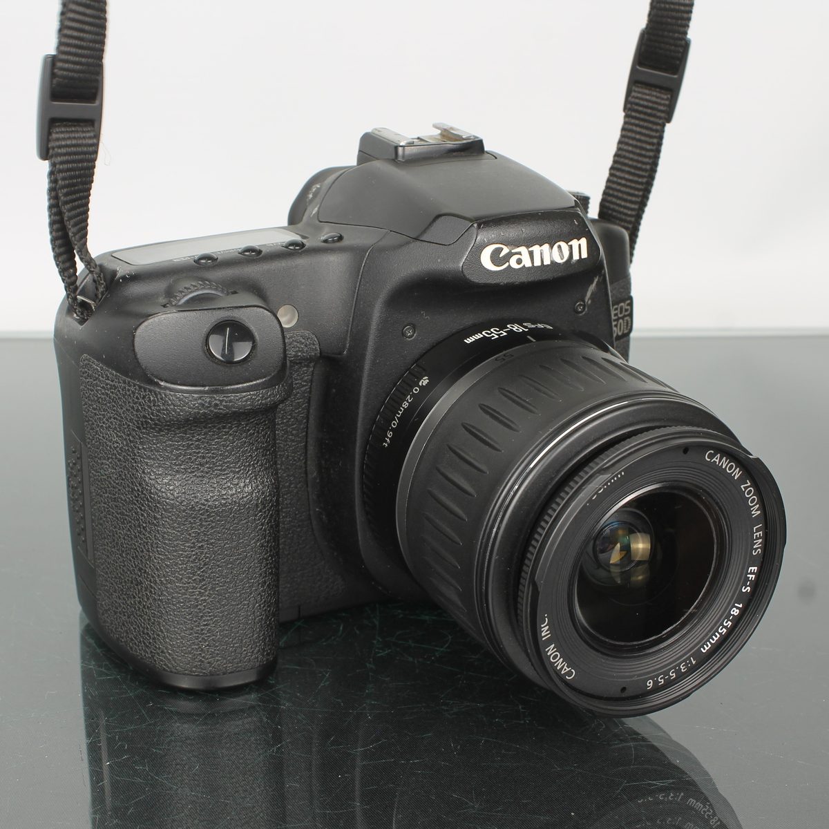 Canon EOS 50D + Canon EF-S 18-55mm 1:3.5-5.6