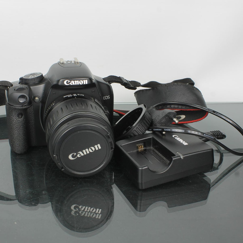 Canon EOS 450D + Canon EF-S 18-55mm f/3.5-5.6