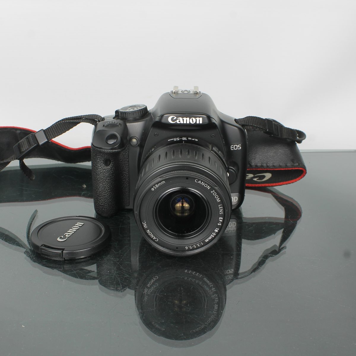 Canon EOS 450D + Canon EF-S 18-55mm f/3.5-5.6