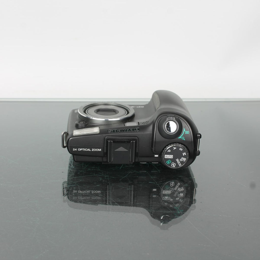 Olympus SP-350 + Underwater Kit