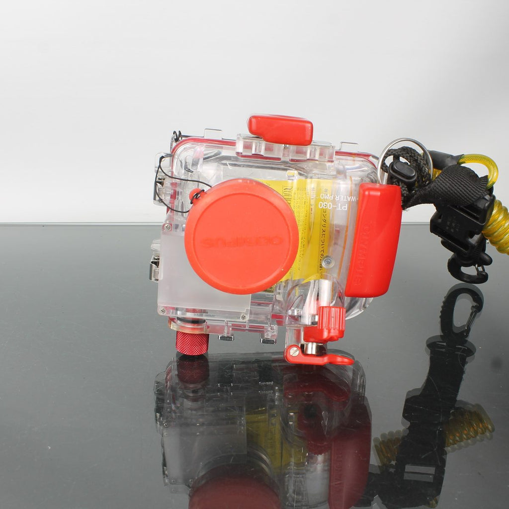 Olympus SP-350 + Underwater Kit