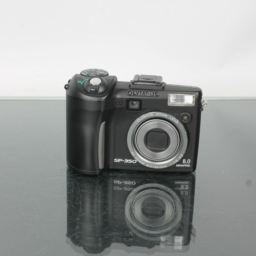 Olympus SP-350 + Underwater Kit