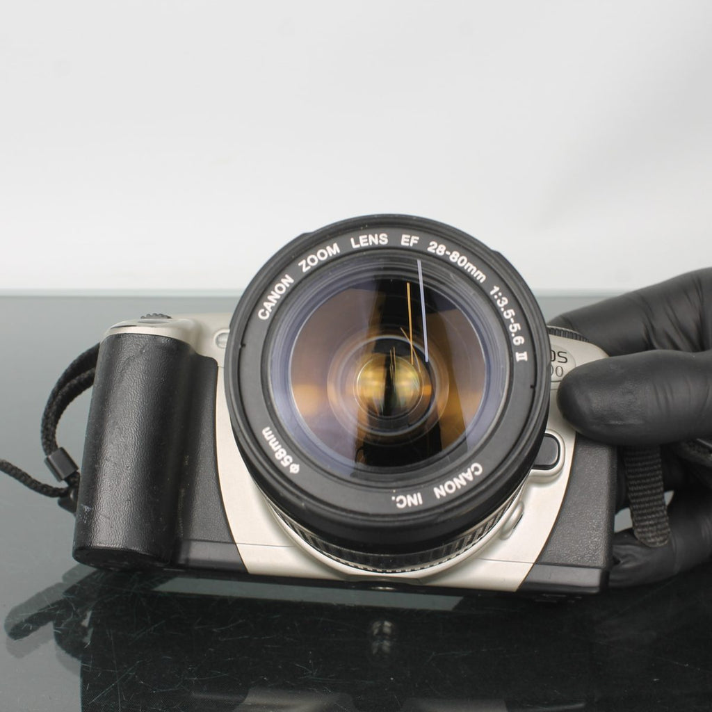 Canon EOS 300 + Canon Zoom EF 28-80mm 1:3.5-5.6