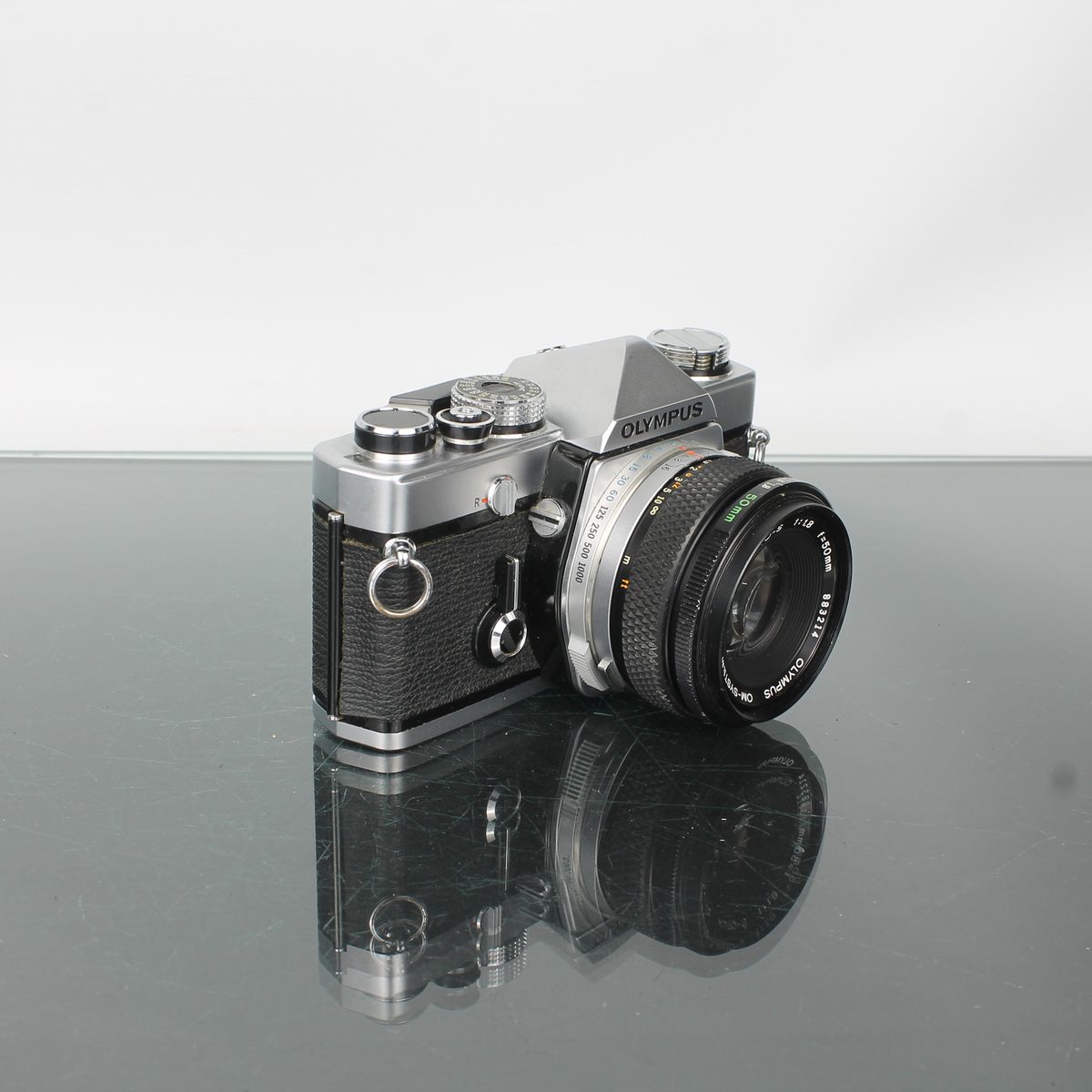 Olympus OM-1 + Olympus Auto-S 50mm f/1.8