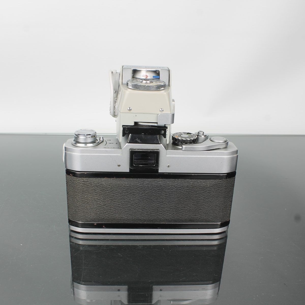 Canon FTb + Canon FD 50mm 1:1.8