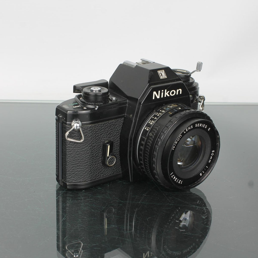 Nikon EM + Nikon Series E 50mm 1:1.8