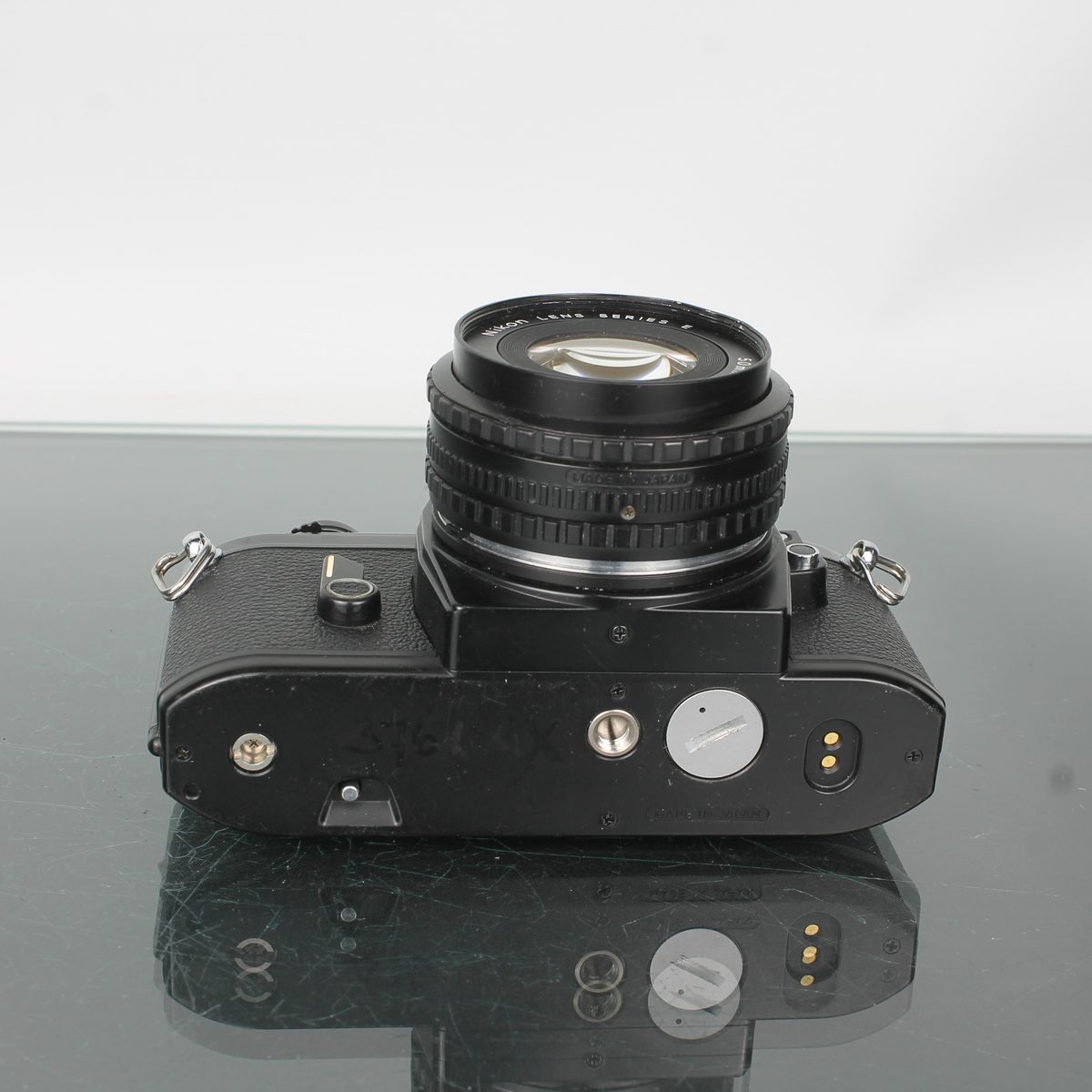 Nikon EM + Nikon Series E 50mm 1:1.8